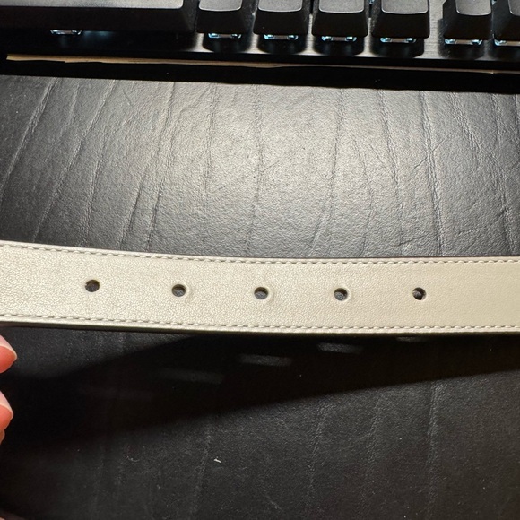 Coach Gray and Lavender Reversible Leather Belt with Silver Buckle - Picture 8 of 9